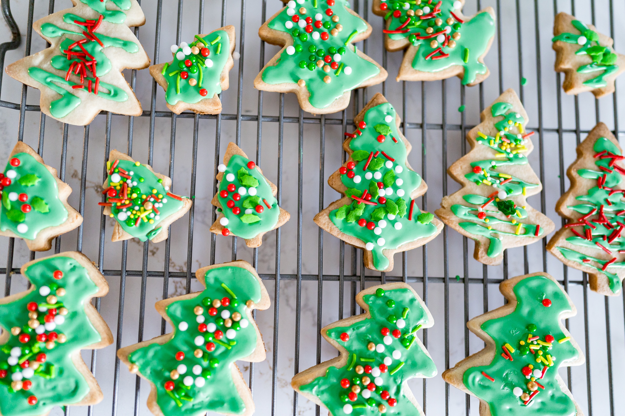 Easy Christmas Tree Sugar Cookies